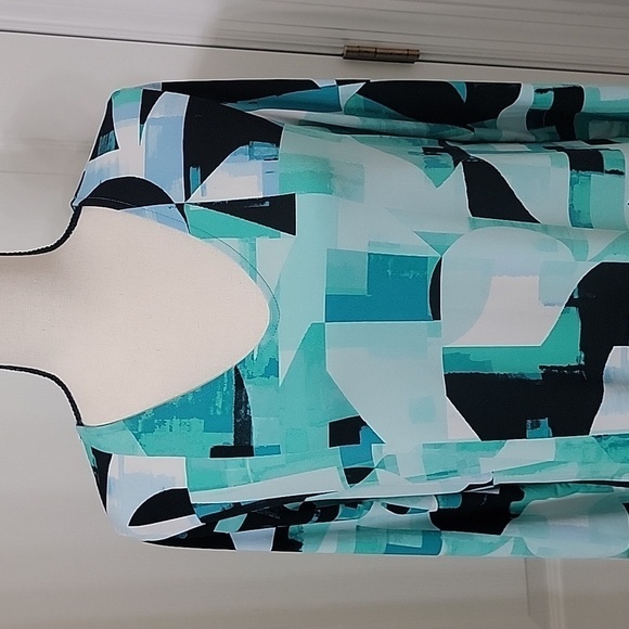 Alfani Size M Abstract Geometric Pattern Tunic w/ 3/4 Sleeves with Tie Cuffs - Picture 2 of 12